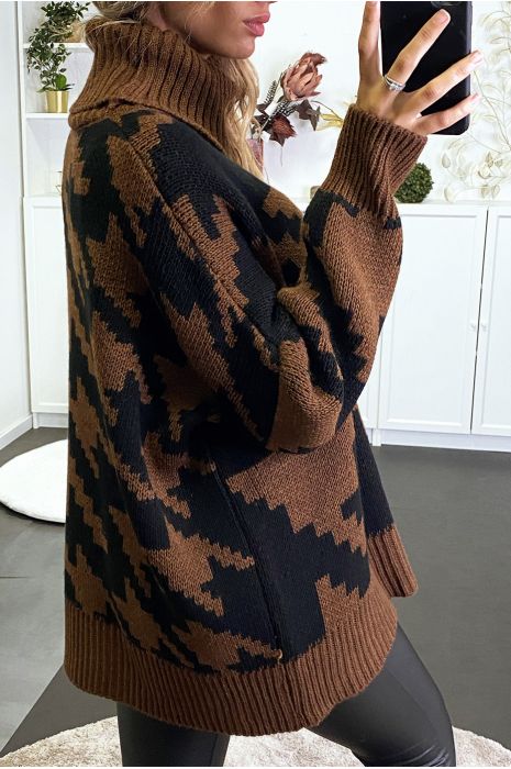 Gros pull over size marron col roulé motif vichy - 3