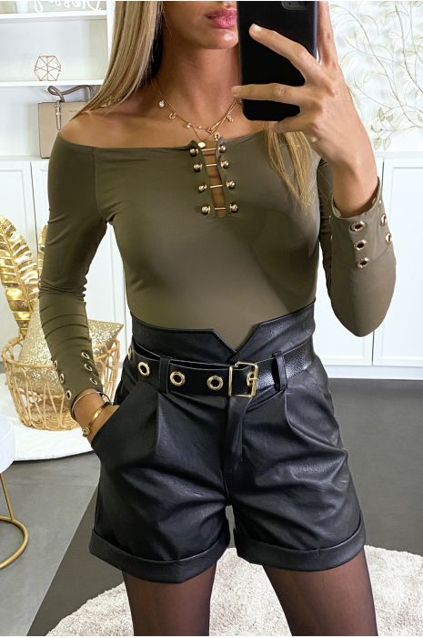 Top kaki col bardot à bijoux fantaisies et détails aux manches. - 1