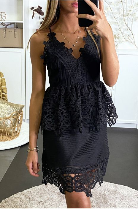 Robe noire avec crochet superposé et dos nu - 2