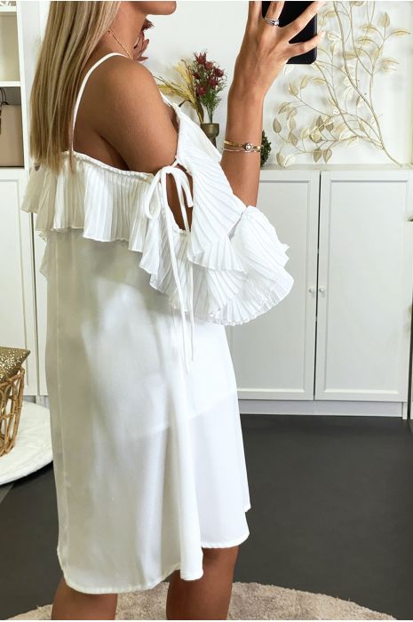 Fluid white dress with bardot neck and trapeze cut - 3