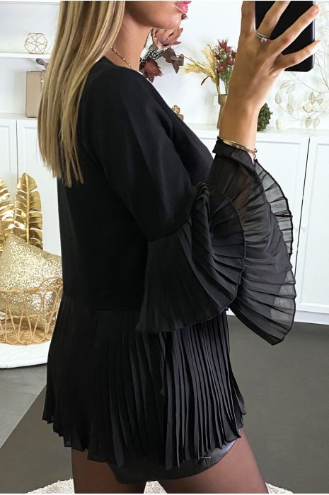 Pull noir bi matière à volant en voilage plissée - 5