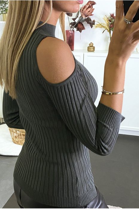 Pull kaki côtelé à épaules dénudées et col haut - 4