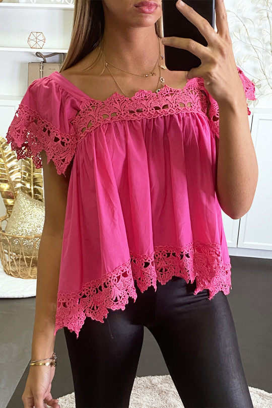 Fuchsia blouse met bardotkraag en gehaakt detail. - 3