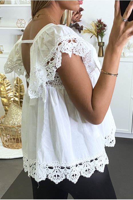 Blouse blanche à col bardot et détail crochet. - 4