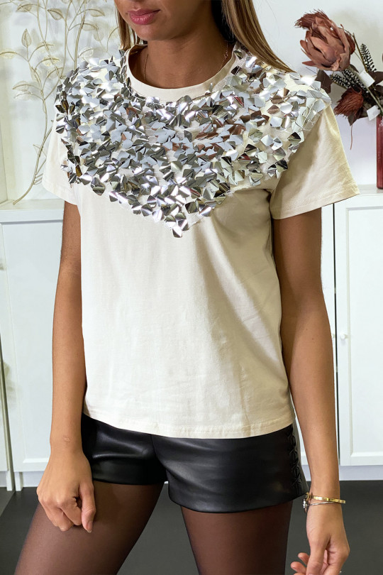 Beige top with large silver sequin on the front. - 2