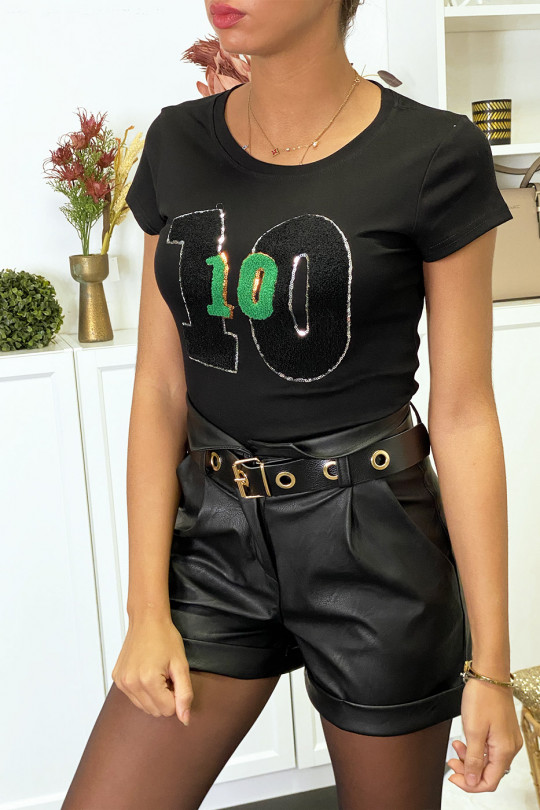 T-shirt noir avec écriture 10 moumouté et contourné de strass en strass argenté