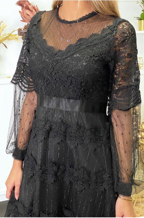 Longue robe en dentelle noir doublé avec broderie - 3