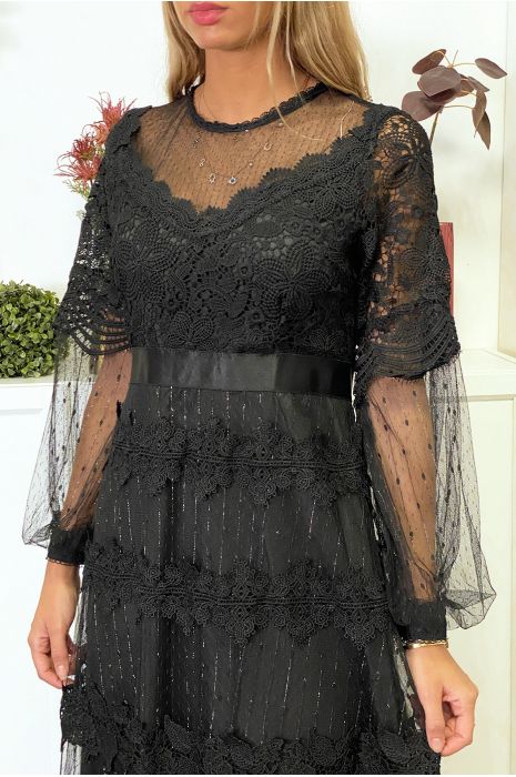 Longue robe en dentelle noir doublé avec broderie - 5
