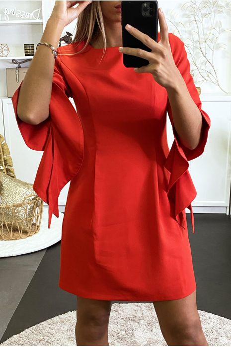 Robe rouge avec volant aux manches - 4