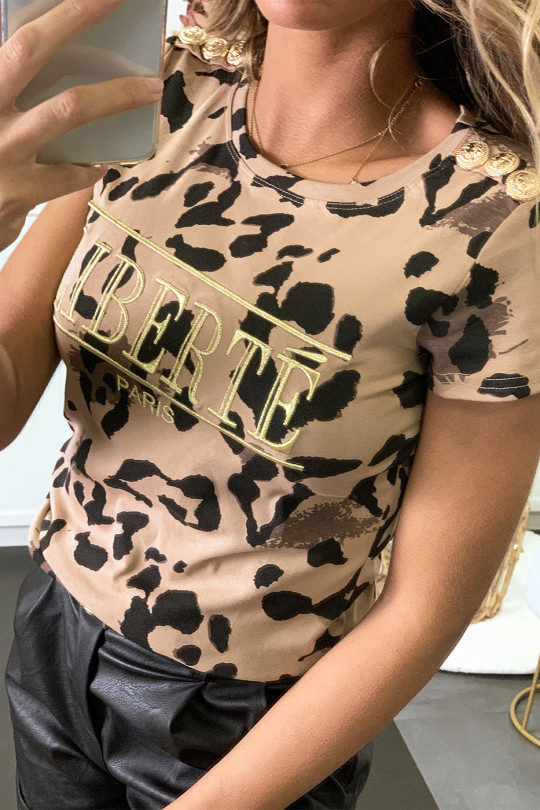 T-shirt motif léopard taupe avec écriture LIBERTE brodé en doré