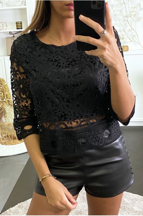 Top noir doublé à crochet , dessous plus court. - 2