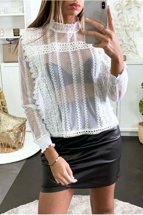 Blouse en dentelle blanche avec bandes en dentelle brodé - 1
