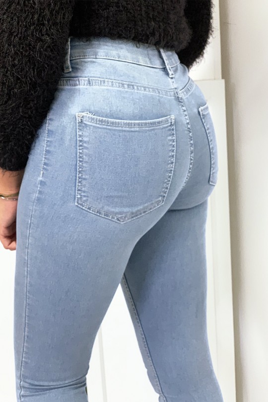 Lichtblauwe slimfit jeans met achterzakken - 10