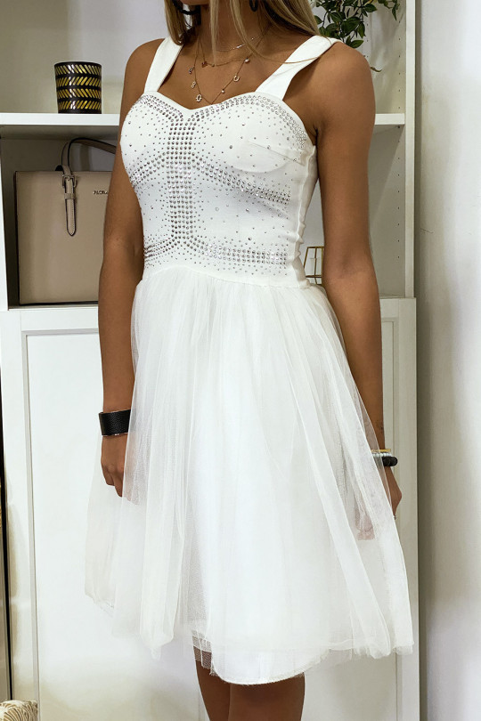 Witte strappy jurk met strass steentjes en wijd uitlopende tule - 4