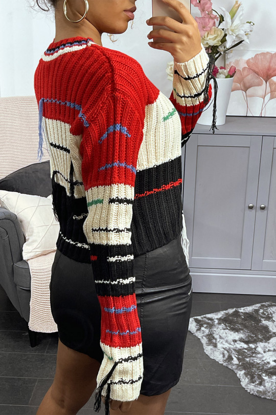 Cropped jumper with predominantly red cable knit and fringe - 8