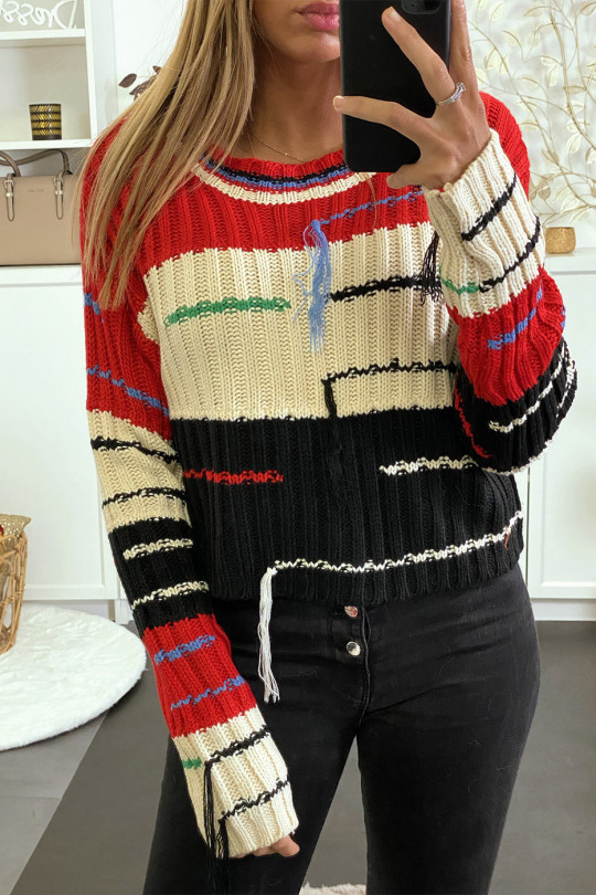 Cropped jumper with predominantly red cable knit and fringe - 10
