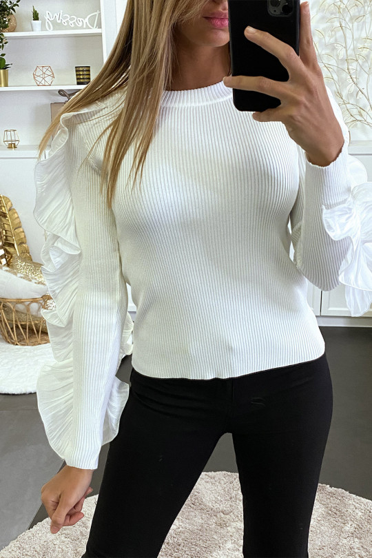 White ribbed sweater with ruffle on the sleeves - 7