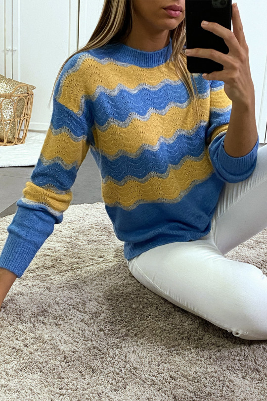 Blue sweater with mustard wave and gray fluffy effect. - 3