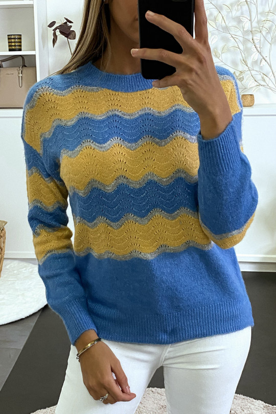 Blauwe sweater met mosterdgolf en grijs fluffy effect. - 5