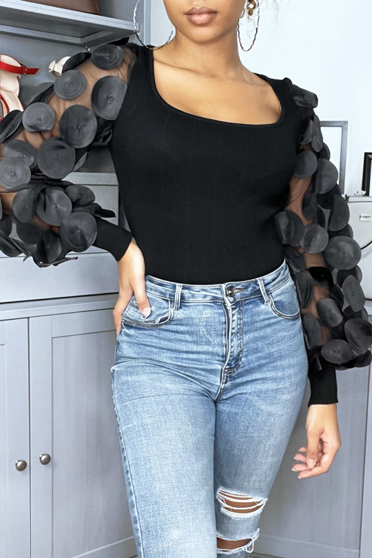 Zwarte geribbelde sweater met tule en bloembladmouwen - 6