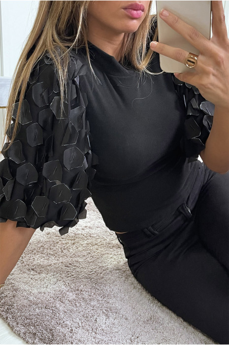 Black top with petal puff sleeves - 3