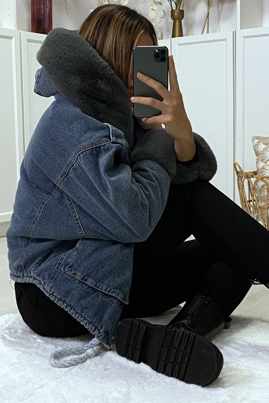 Veste en jean noire à fausse fourrure noire et capuche