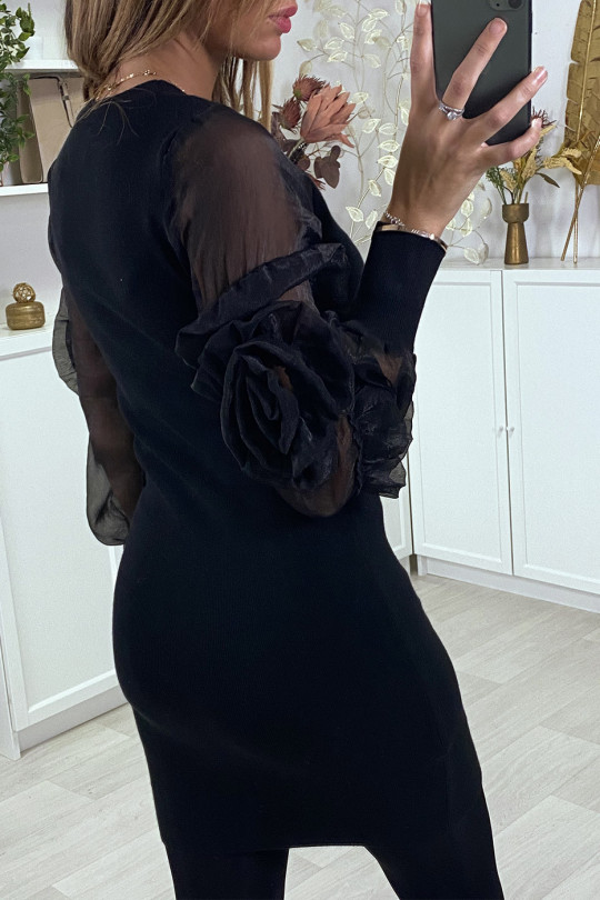 Robe pull noir avec manches en tulle Robe pull noir avec manches en tulle