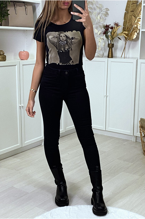 Teeshirt noir fashion avec strass et clou - 4