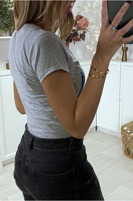 Teeshirt gris a motif escarpin et strass - 3