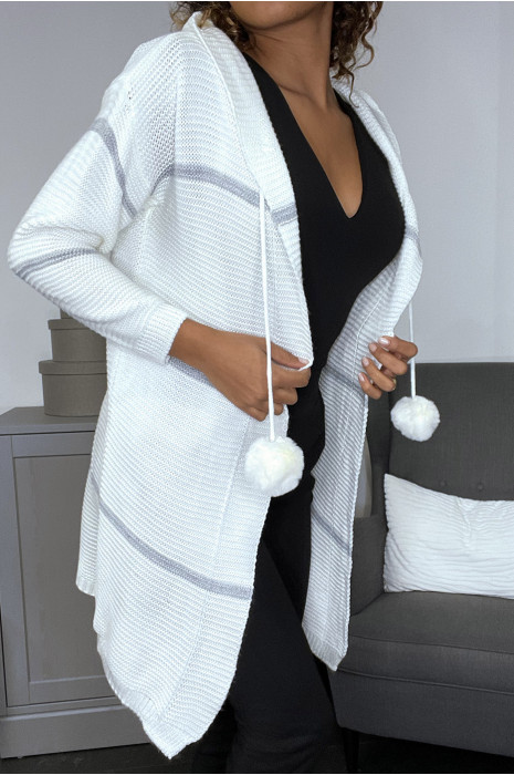 White vest with hood and pompoms - 2