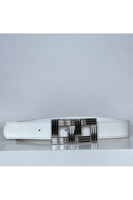 White belt with silver rectangle buckle - 1