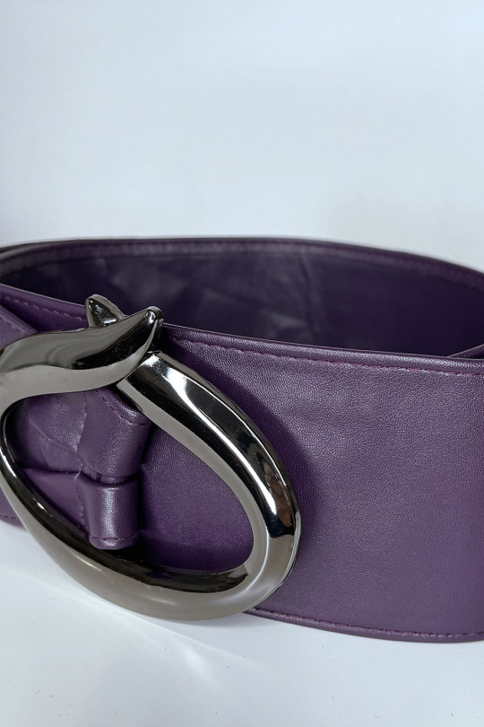 Grosse ceinture violette avec boucle ovale