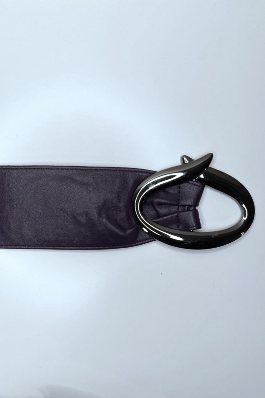 Grosse ceinture violette avec boucle ovale