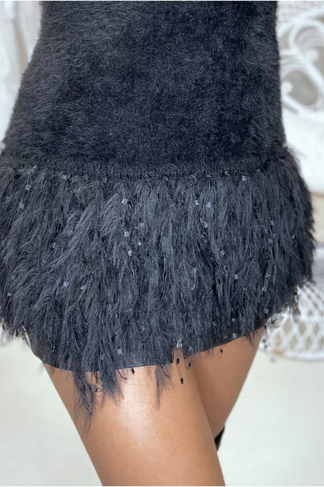 Very soft black sweater with opening at the collar and fringe at the bottom - 1