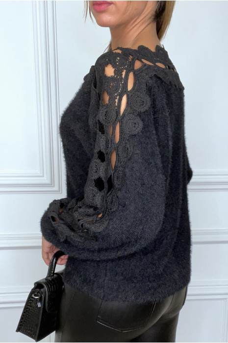 Pull noir duveteux à dentelle - 4