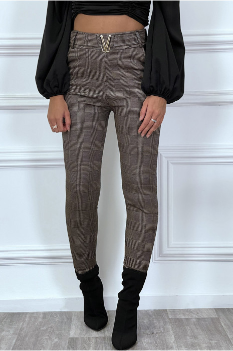 Pantalon Slim taupe à carreaux avec accessoire V à la ceinture - 3