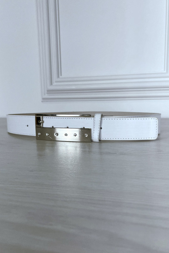 Thin white belt with rectangular rhinestone buckle - 3