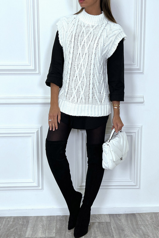 White sleeveless sweater in large cable knit and high collar - 3