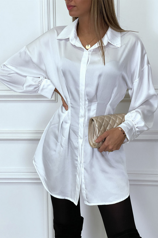 Long satin white shirt with long sleeves gathered at the waist - 2