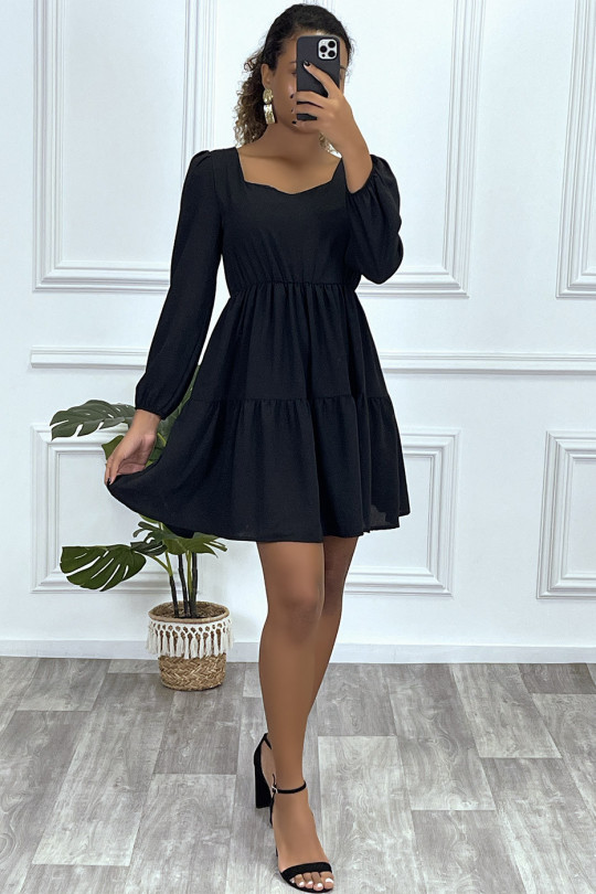 Flared black dress with gathered heart collar on several places - 2