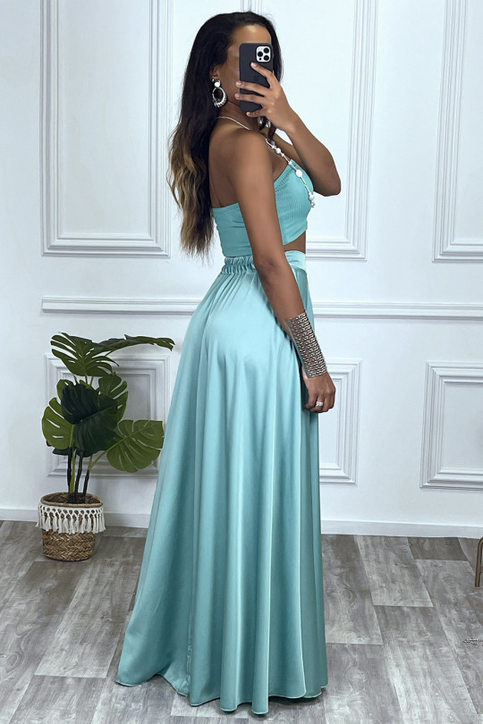 Long satin green skirt with slit and elastic at the waist - 4