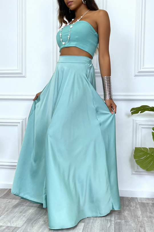 Long satin green skirt with slit and elastic at the waist - 10