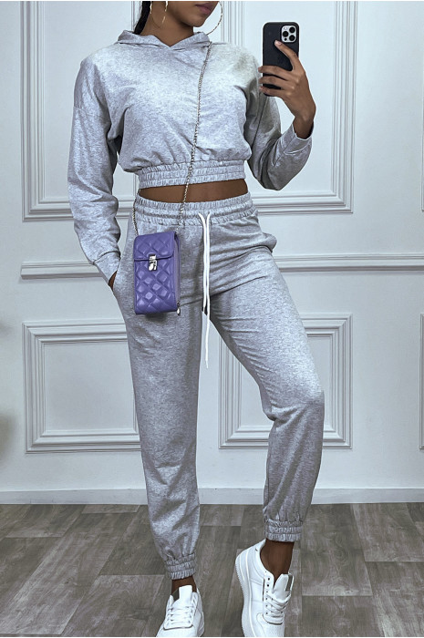 Ensemble jogging gris avec sweat court et pantalon