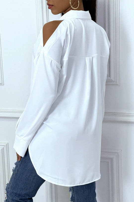 Chemise blanche asymétrique à épaules dénudées - 5