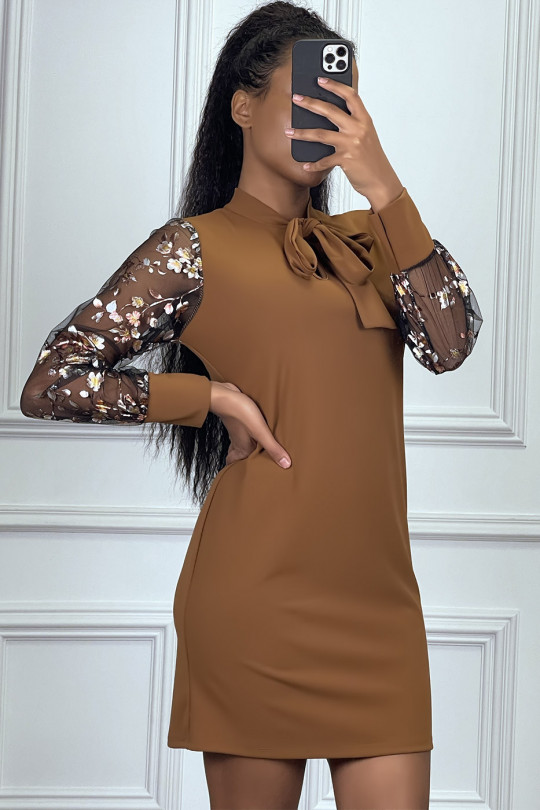 Robe tunique camel avec noeud au col manche en voile avec motif doré - 3