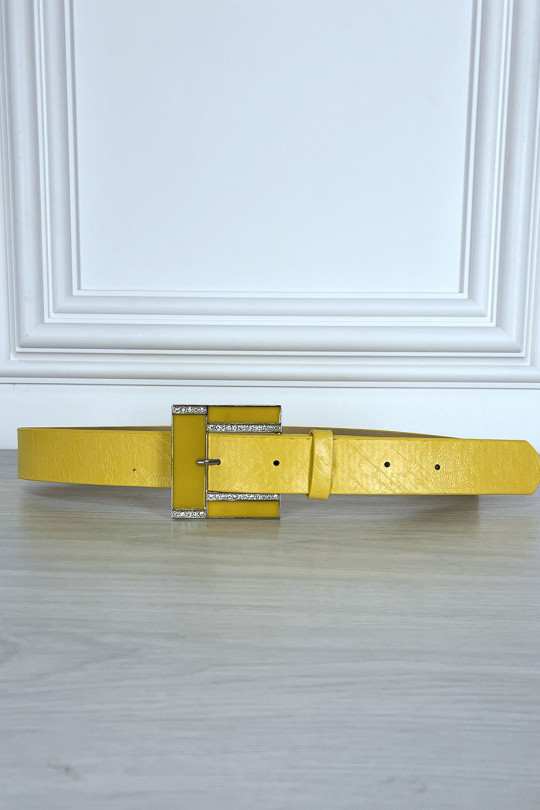 Yellow belt with shiny square buckle - 1