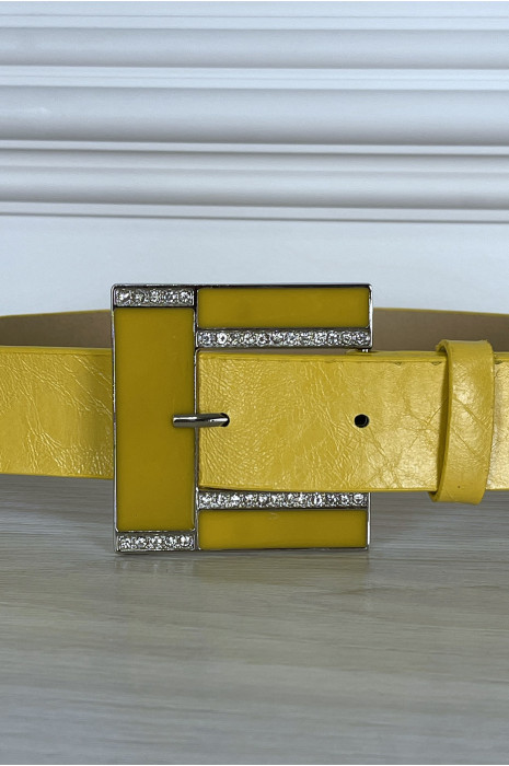 Yellow belt with shiny square buckle - 4