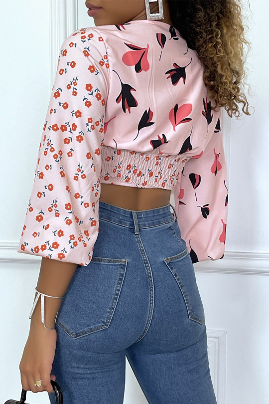 Pink crop top with floral pattern and plunging neck - 4