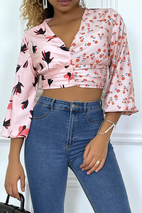 Pink crop top with floral pattern and plunging neck - 1