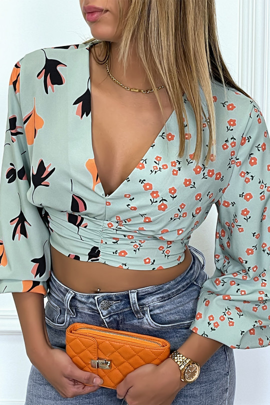 Green crop top with floral pattern and plunging neck - 1